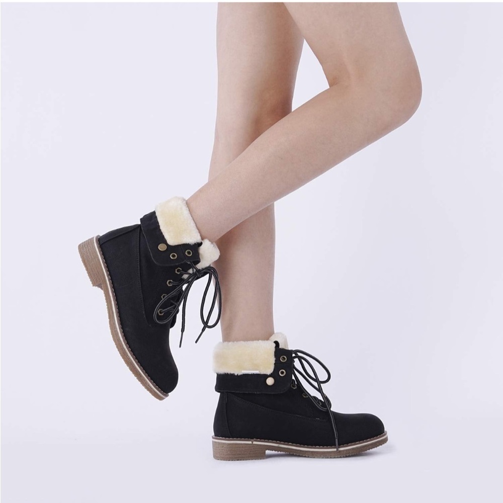 Dream Pairs Women’s Fur Lined Lace Up Combat Ankle Boots Black Size 9